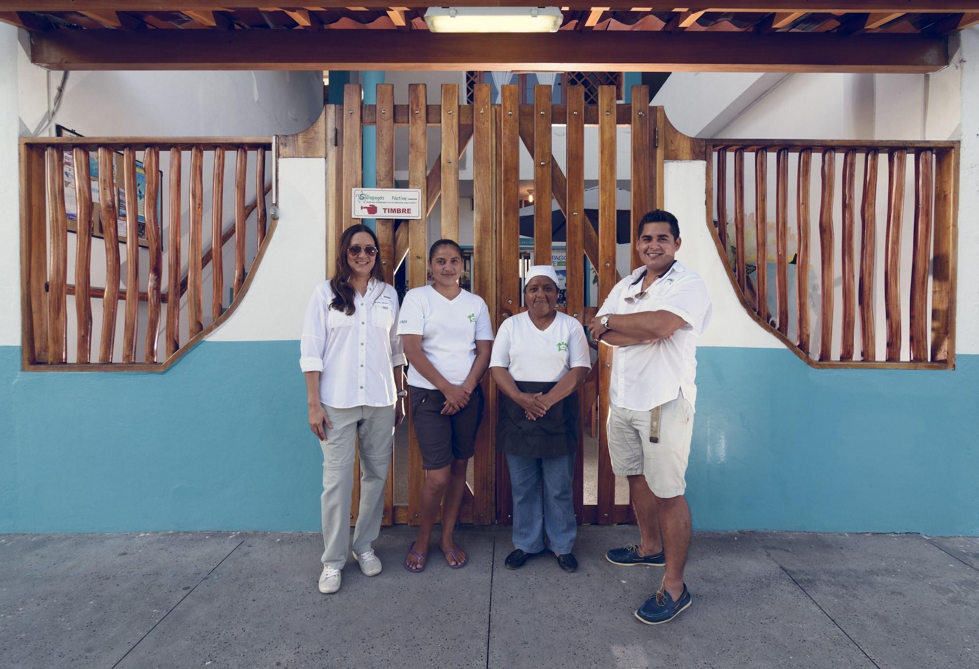 Galapagos Native Vandrerhjem Puerto Ayora  Eksteriør bilde