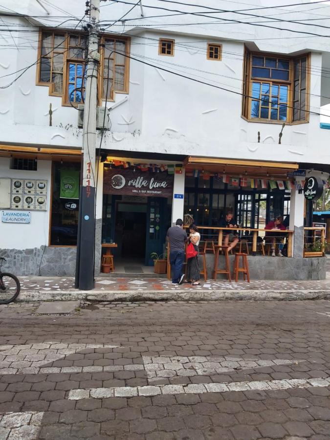 Galapagos Native Vandrerhjem Puerto Ayora  Eksteriør bilde